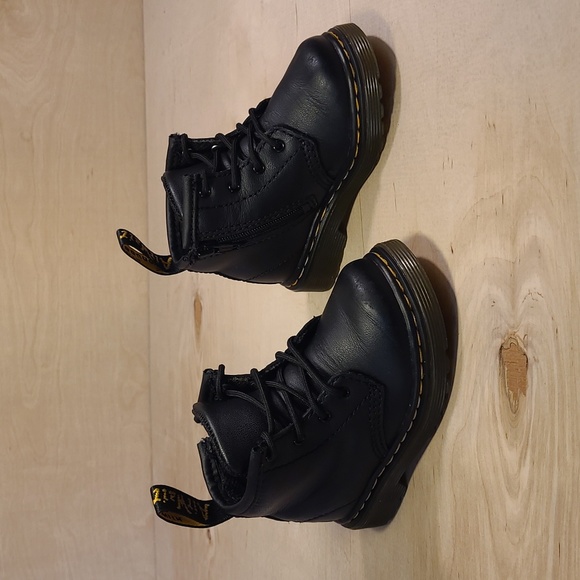 Dr. Martens Zipper Lace-Up Kids Black Leather Boots - Picture 2 of 10